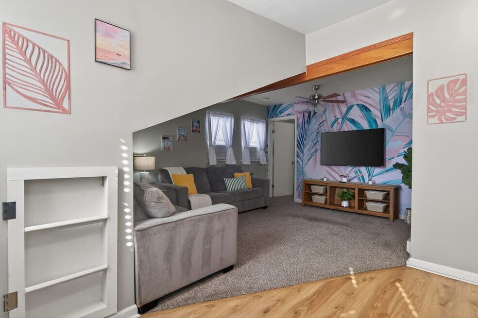 1427 W Ocean View Ave unit ID1354829P, Norfolk, VA 23503 - photo 1