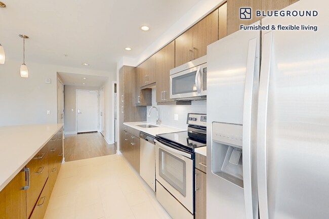 77 Exeter St unit FL13-ID4582A, Boston, MA 02116 - photo 6