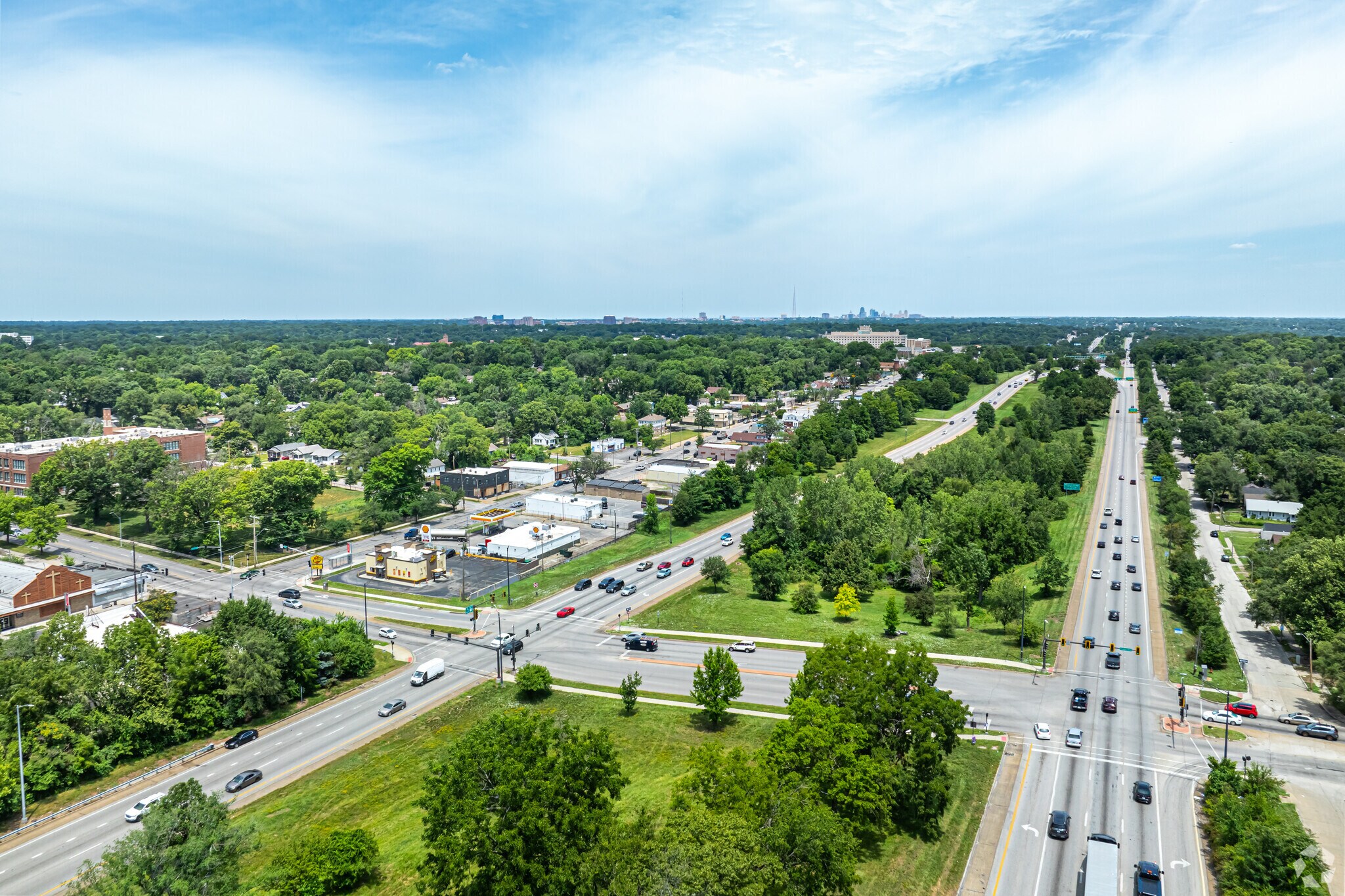 Instant access to U.S. Highway 71 makes for a simple commute
