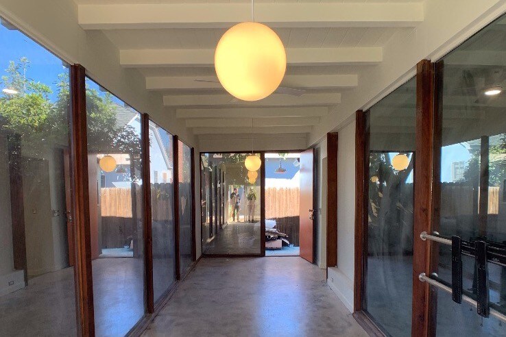 4317 Westlawn Ave unit rear, Los Angeles, CA 90066 - photo 1