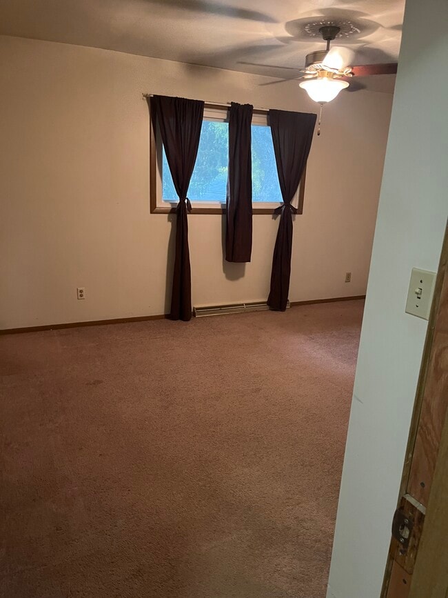 721 West St, Chesterton, IN 46304 - photo 5