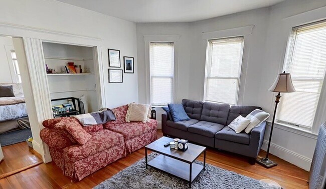 162 Kelton St unit 3, Allston, MA 02134 - photo 3