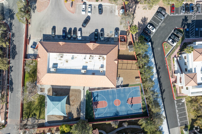 Mesivta of Las Vegas has a basketball court.
