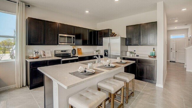 583 Mangrove Shade Cir, Apollo Beach, FL 33572 - photo 6