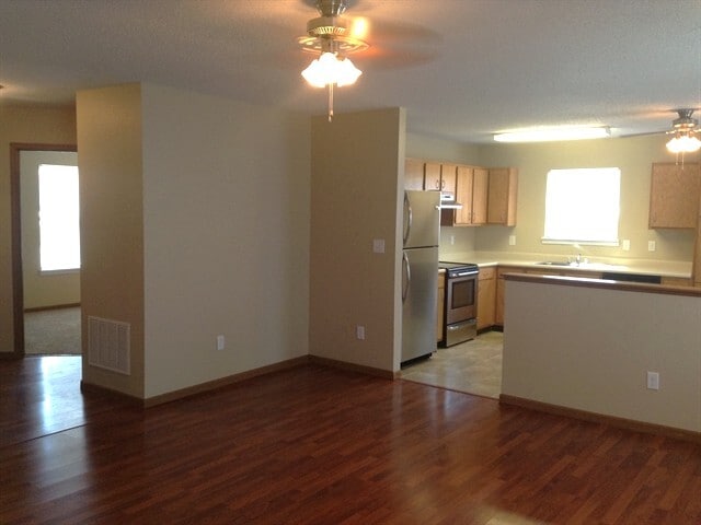 8130 N Harvest Ln, Columbus, IN 47201 - photo 5