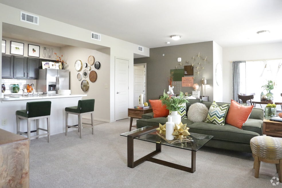 Stonehorse Crossing, Oklahoma City, OK 73134 - photo 1