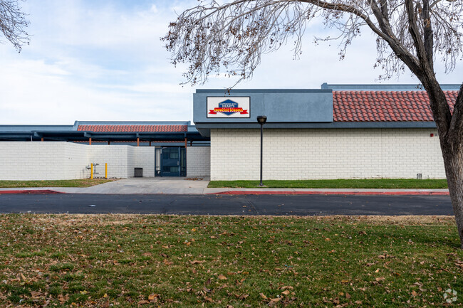 At Chaparral Elementary, 27% of students scored at or above the proficient level for math.