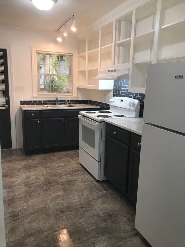 585 S 7th St unit 585, Aurora, NC 27806 - photo 6