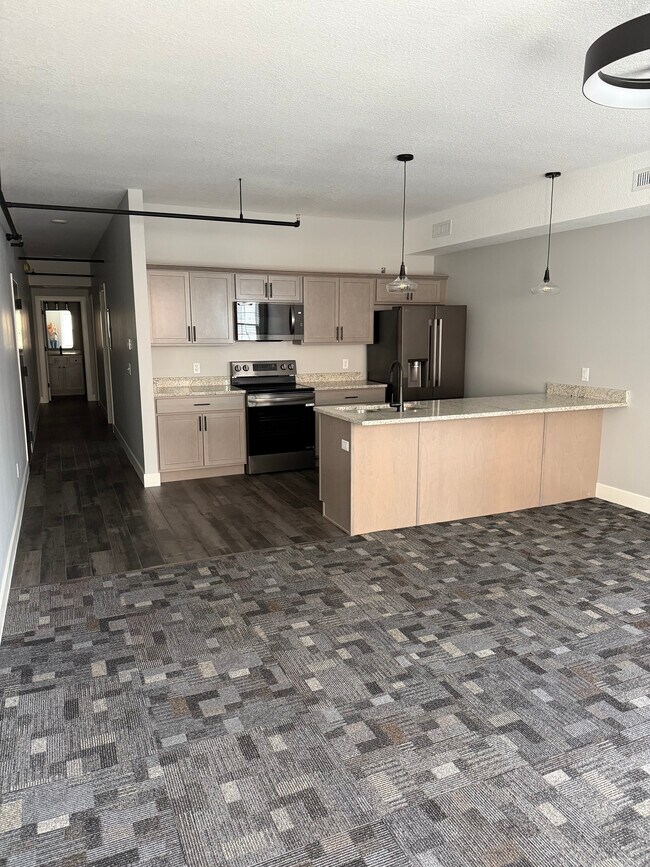 121 E Wooster St, Bowling Green, OH 43402
