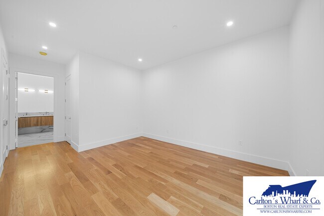 218 Old Colony Ave unit 404, Boston, MA 02127 - photo 6