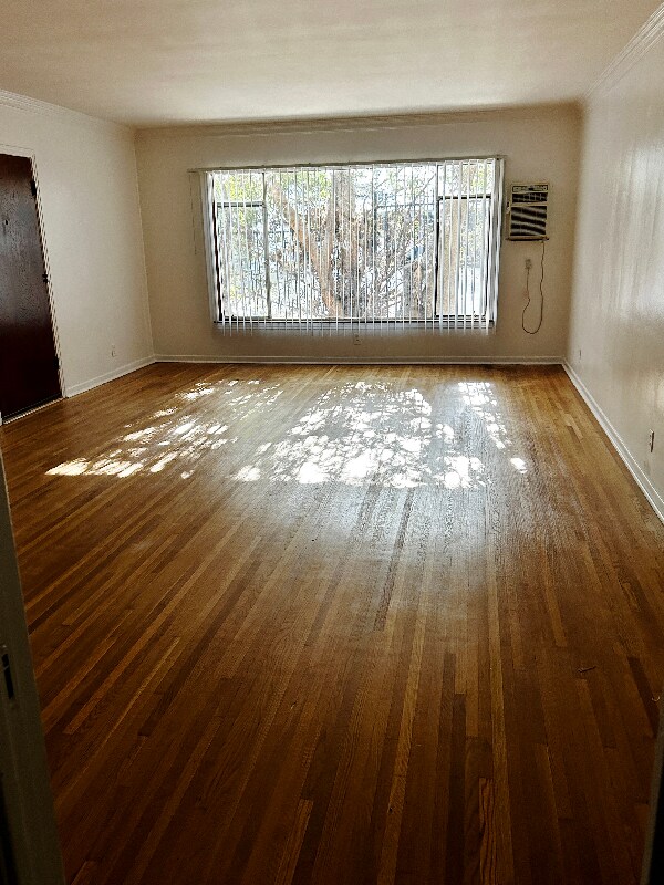 1850 N La Brea Ave unit 5E, West Hollywood, CA 91001 - photo 2