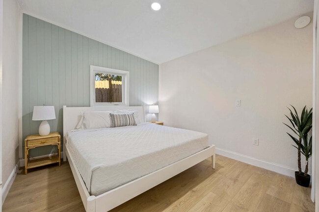 637 S Orlando Ave unit ID1069186P, Cocoa Beach, FL 32931 - photo 2