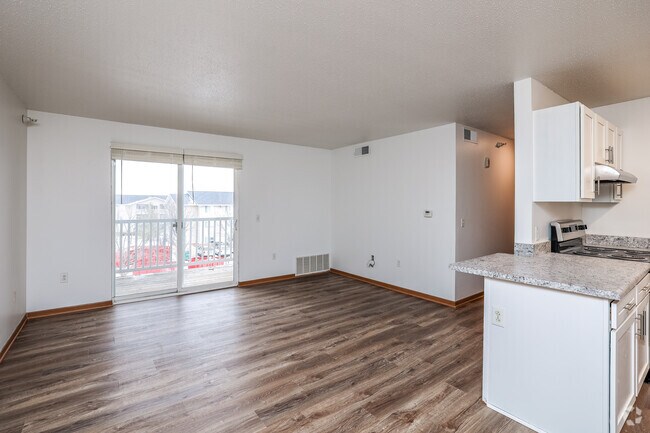 2BR, 2BA - The Willow/1,004 SF