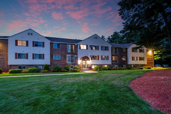 Devonshire Village, Manchester, NH 03102 - photo 7