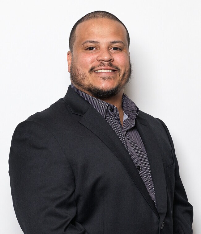 Chris Chaparro