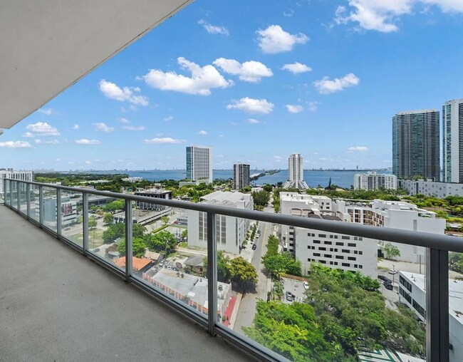 Two Midtown Miami Condominium unit H1713, Miami, FL 33137 - photo 3