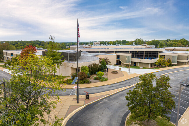 Parkway South High School, Manchester MO Rankings & Reviews - Homes.com