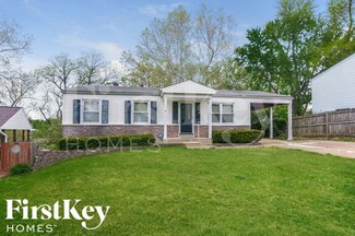 5180 Carey Ln, Hazelwood, MO 63042