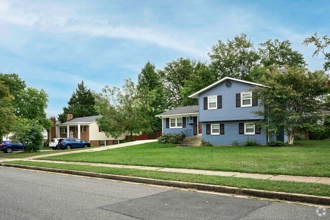 Cozy split level homes are common in Springtown.