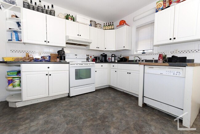 69 Ashford St unit 2, Allston, MA 02134 - photo 3