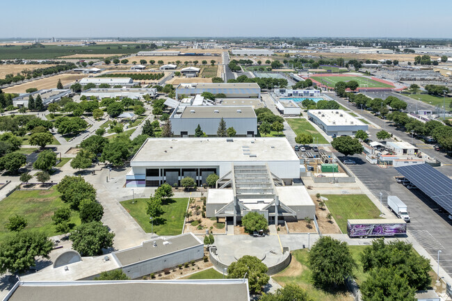 Welcome to Duane E Furman High School in Madera.