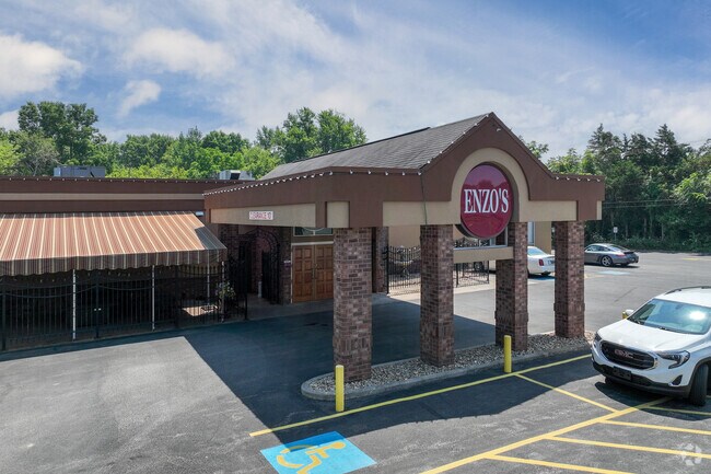 Morgandale residents can enjoy Italian food at Enzo's Restaurant and Banquet Center.