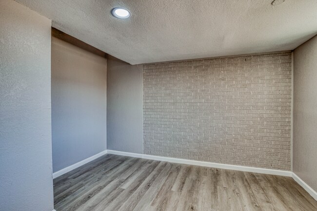 8709 Lawson St unit 6, El Paso, TX 79904 - photo 5