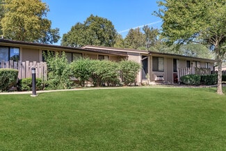 7975 Red Mill Dr, Indianapolis, IN 46226