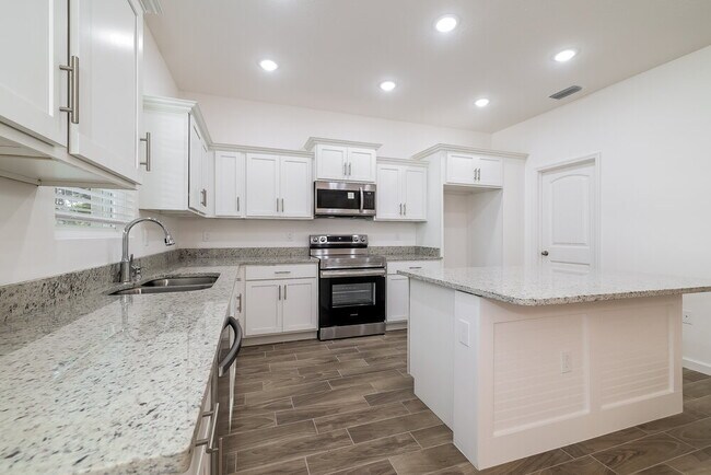 451 Martigues Dr, Poinciana, FL 34759 - photo 6