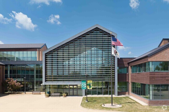 Parkland College is located near the Parkland Ridge neighborhood in Champaign, IL.