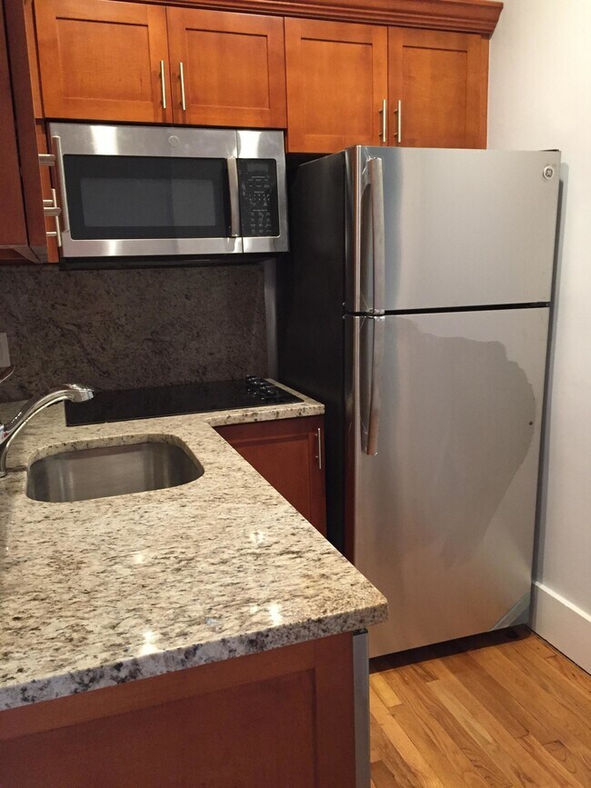 400 Marlborough St unit 3, Boston, MA 02115 - photo 2