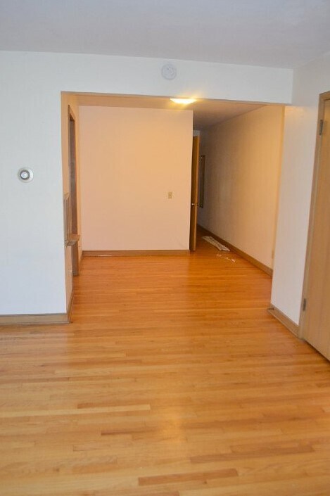 1126 Vilas Ave unit 1, Madison, WI 53715 - photo 3