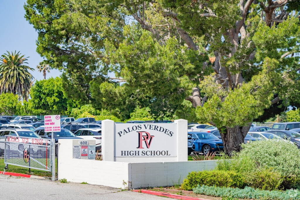 Palos Verdes High School is in Rancho Palos Verdes, California