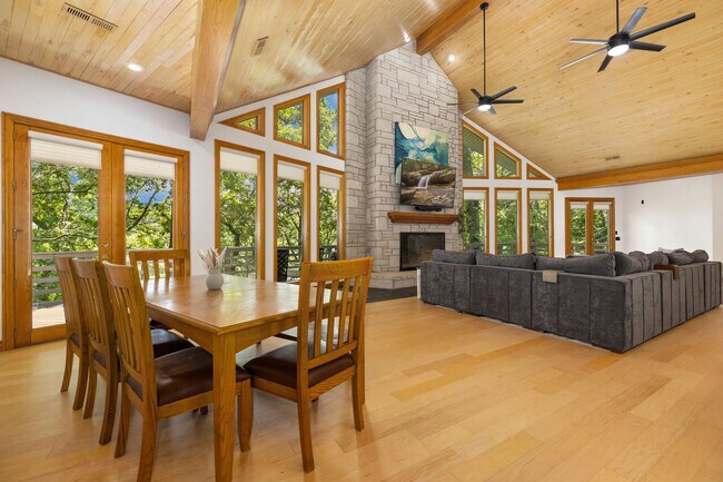 4705 Spring Valley Rd unit ID1263270P, Bentonville, AR 72712 - photo 3