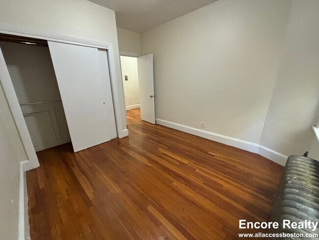 93 Lancaster Terrace unit 107, Brookline, MA 02446 - photo 7