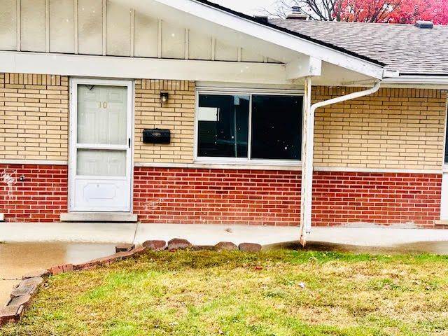 290 North Ave, Mount Clemens, MI 48043 - photo 3