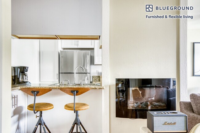 12610 Braddock Dr unit FL1-ID485, Los Angeles, CA 90066 - photo 5