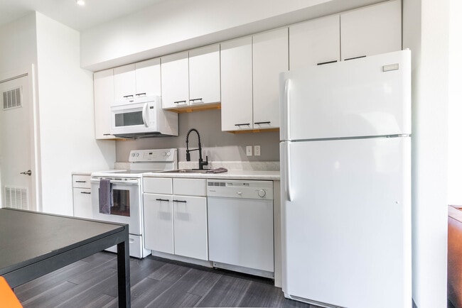 Bear Paw Commons, Springfield, MO 65806 - photo 2