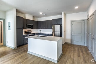 301 Baldwin Dr, Oxford, MS 38655