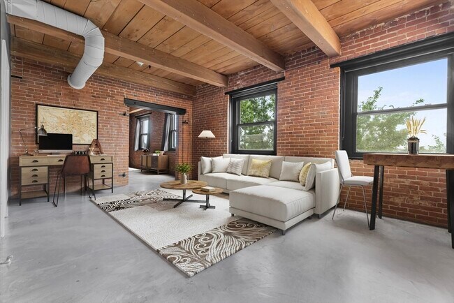 The 1850 unit 403, Boston, MA 02118 - photo 5