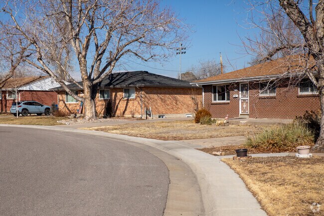 Home styles and sizes in Sheridan vary widely.