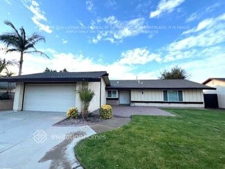 1070 Country Club Ln, Corona, CA 92878