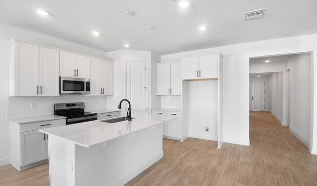 159 Waterstone Loop, Tavares, FL 32778 - photo 3