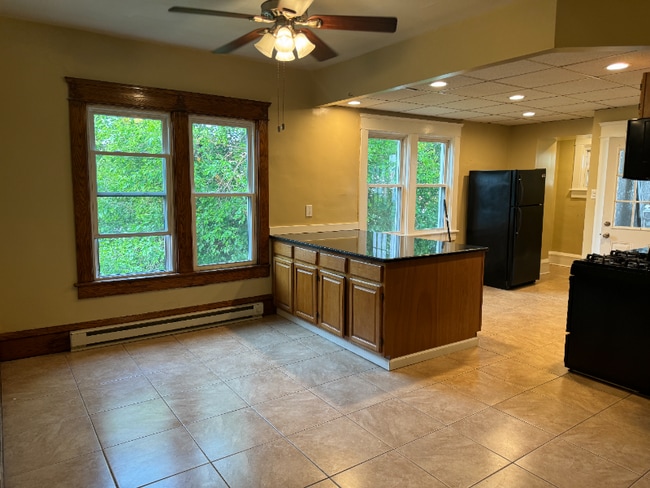 1 Elm St unit 439, Edwardsville, PA 18704 - photo 3