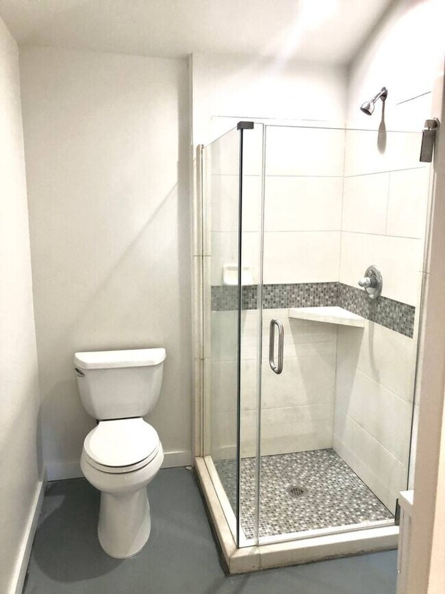 1929 NW 7th Ln unit ID1359096P, Gainesville, FL 32603 - photo 6