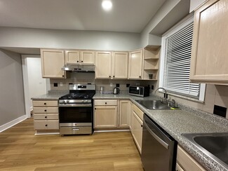 5642 Beacon St, Pittsburgh, PA 15217