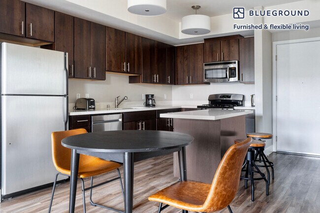 565 San Antonio Rd unit FL5-ID1422, Mountain View, CA 94040 - photo 5