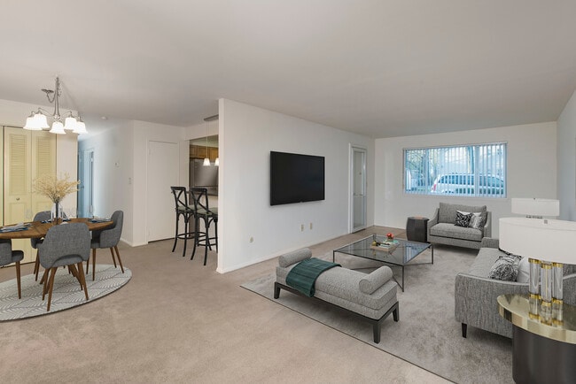 Penn Crest Apartments, Allentown, PA 18104 - photo 3