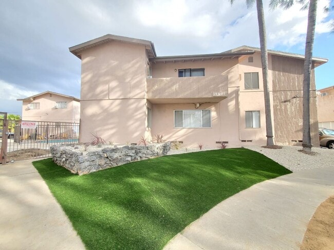 19405 Haynes St unit 4, Reseda, CA 91335 - photo 4