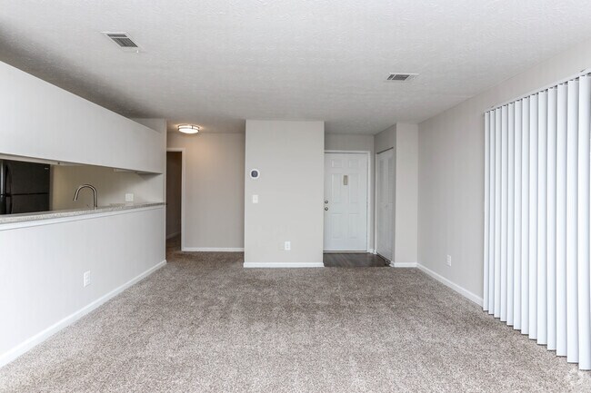 1BR, 1BA - 800 SF